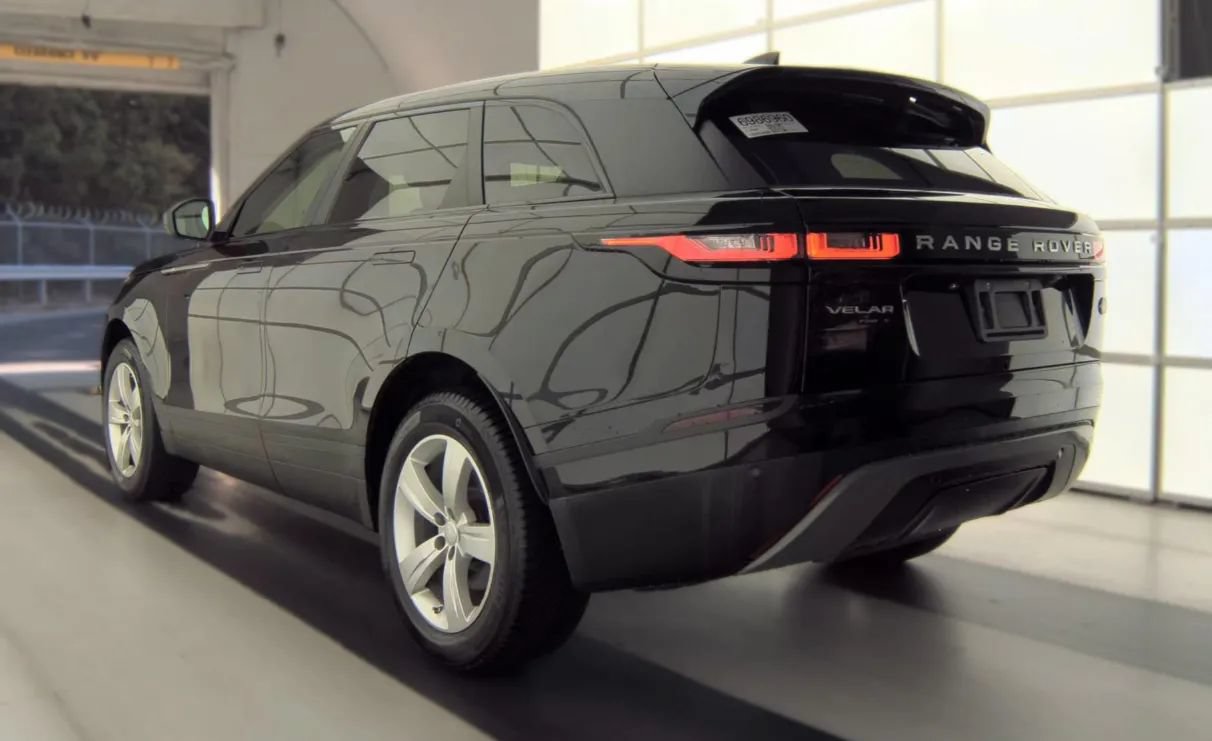 Used 2020 Land Rover Range Rover Velar S AWD/4WD image 4