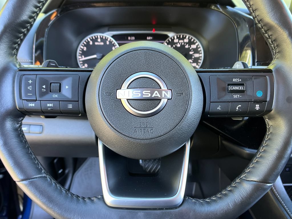 Used 2024 Nissan Pathfinder SL AWD/4WD image 14