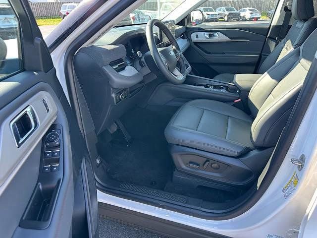 New 2026 Ford Explorer Active image 10
