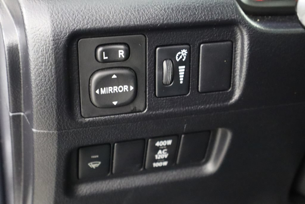 Used 2018 Toyota 4Runner SR5 Premium AWD/4WD image 22