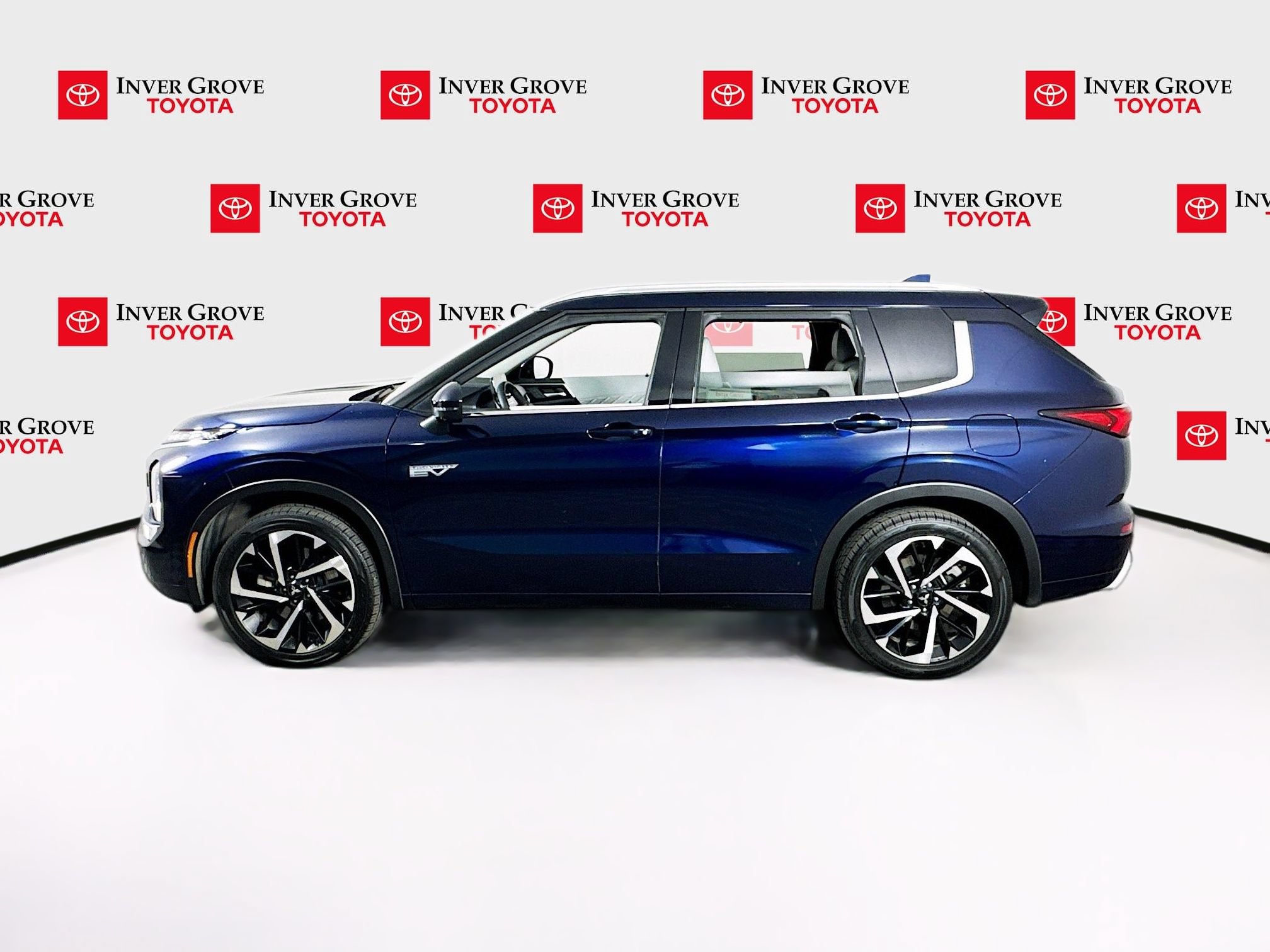 Used 2025 Mitsubishi Outlander SEL AWD/4WD image 8