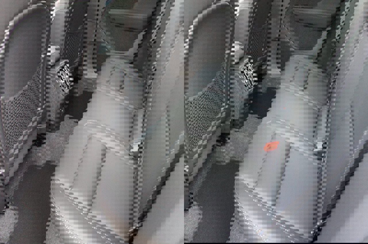 New 2026 Volvo XC40 B5 Plus w/ Protection Package Premier image 21