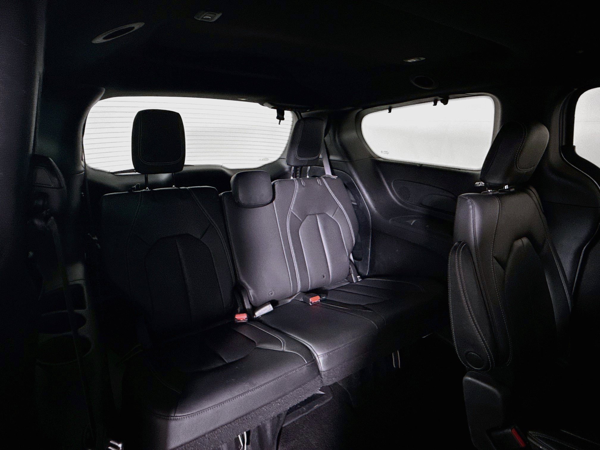 Used 2020 Chrysler Pacifica Touring-L Plus w/ S Appearance Package FWD image 28