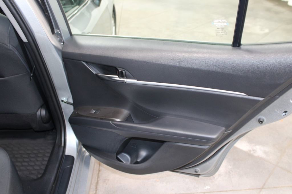 Used 2022 Toyota Camry LE FWD image 23
