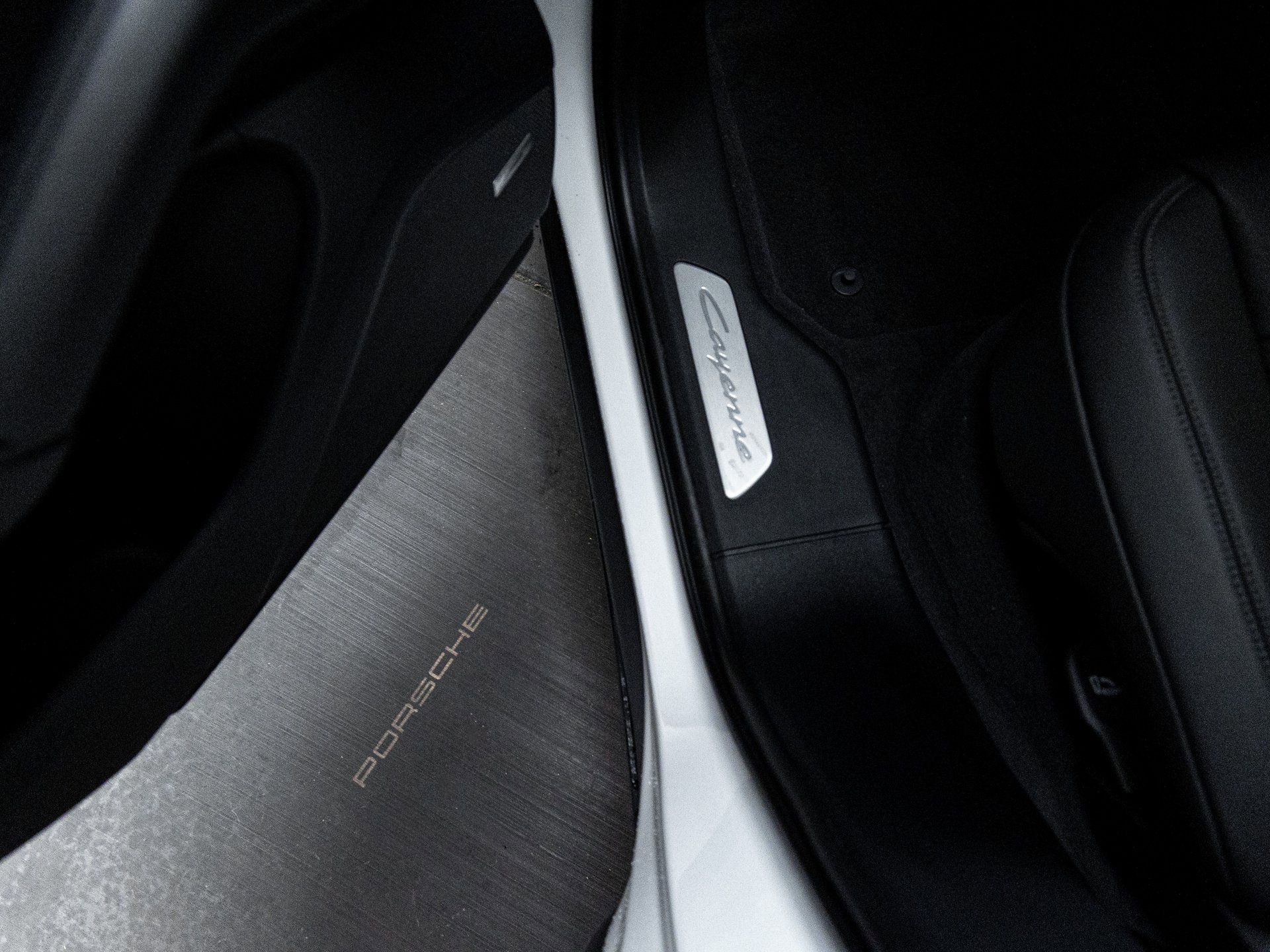 New 2026 Porsche Cayenne S image 25