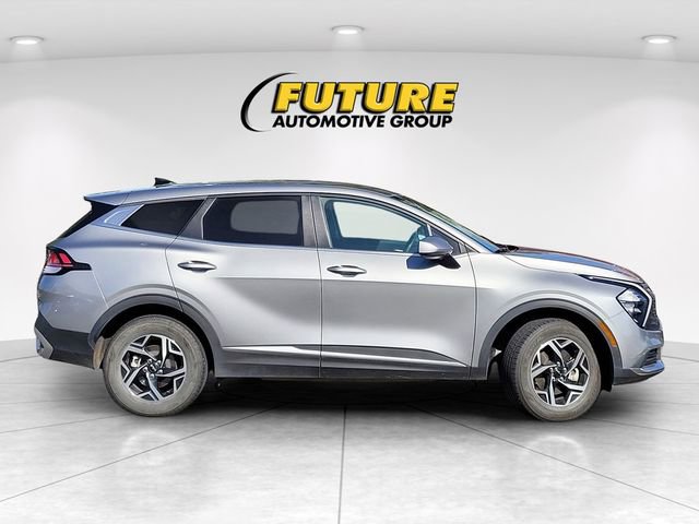 Used 2023 Kia Sportage LX AWD/4WD image 9