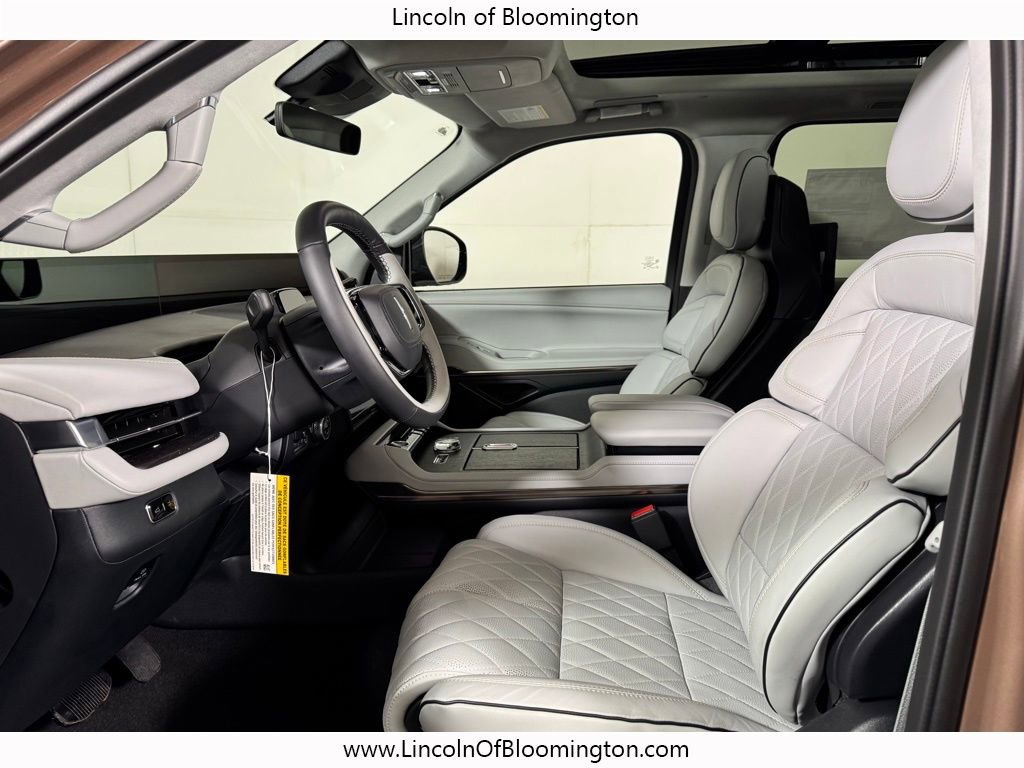 New 2025 Lincoln Navigator L Black Label image 19