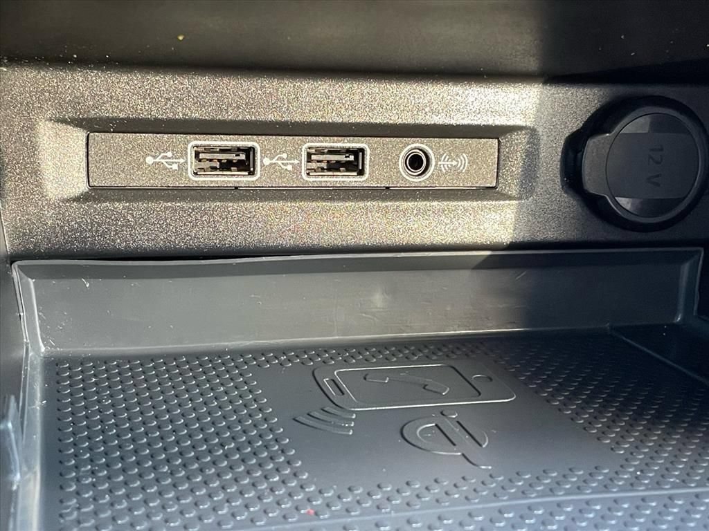 Used 2020 Volkswagen Tiguan SEL w/ 3rd Row Seat Package AWD/4WD image 16