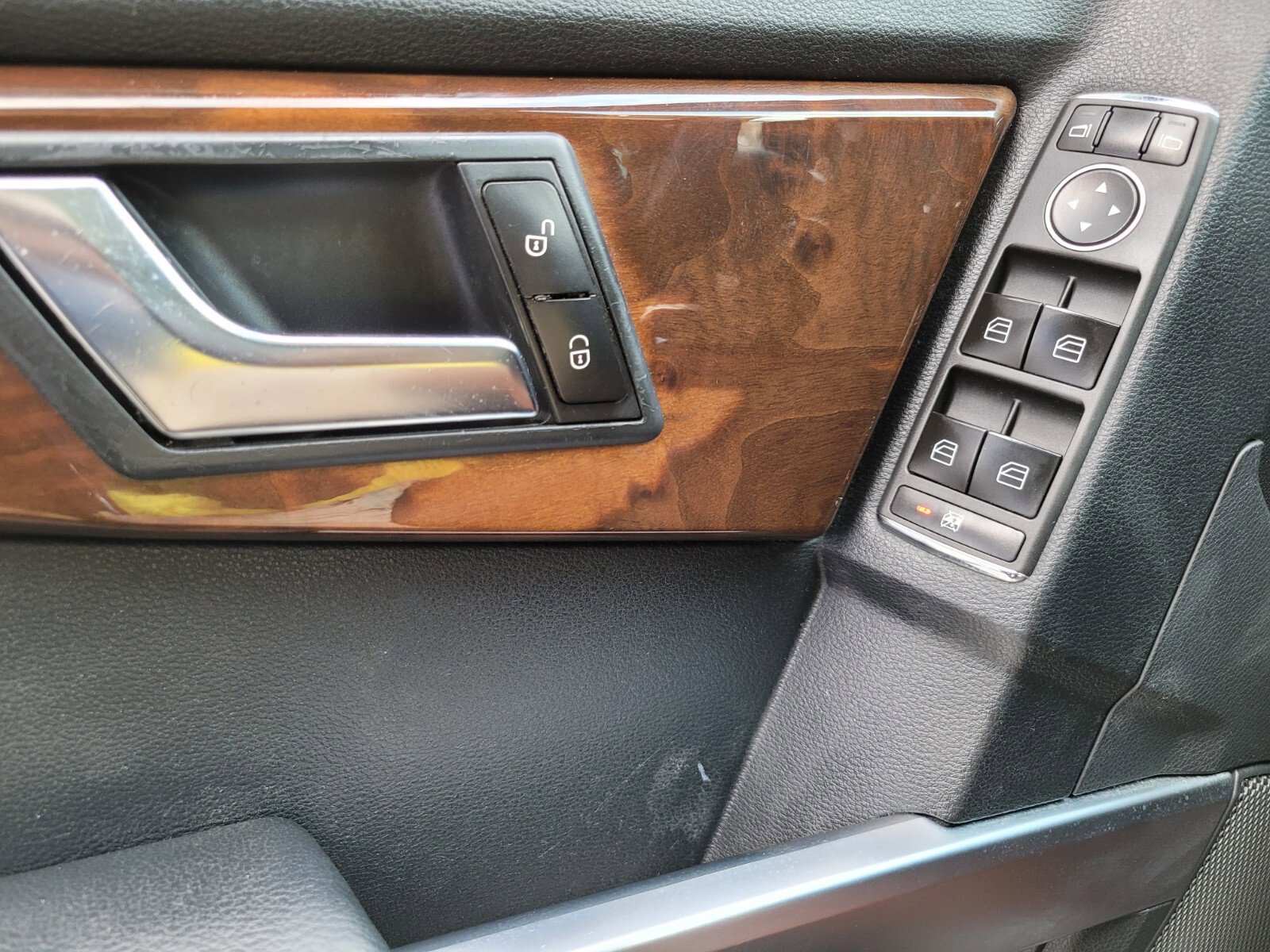 Used 2012 Mercedes-Benz GLK 350 4MATIC image 26