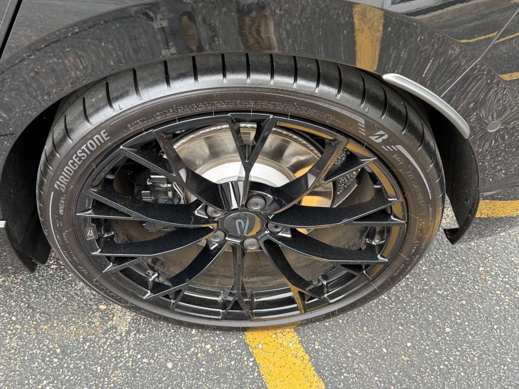 Certified 2025 Volkswagen Golf R Black Edition AWD/4WD image 7