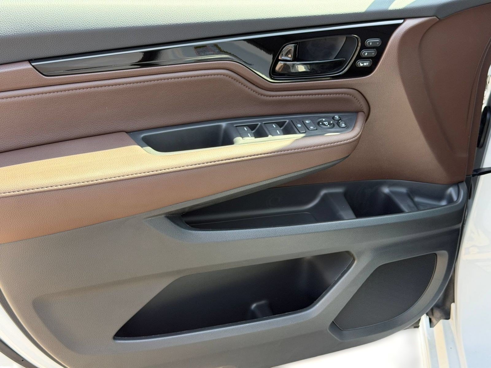 New 2027 Honda Odyssey Elite image 14