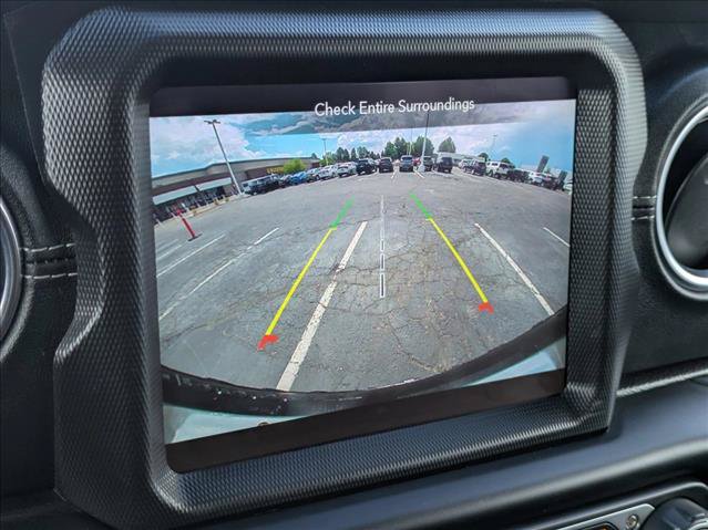 Used 2021 Jeep Wrangler Unlimited Sahara AWD/4WD image 15