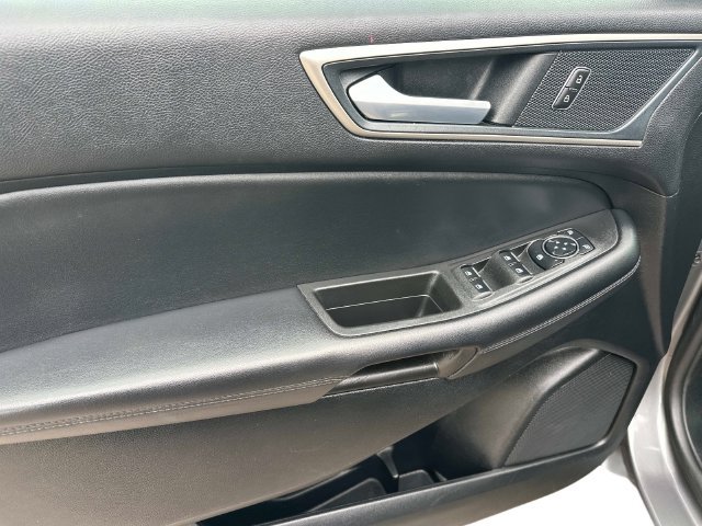 Used 2024 Ford Edge SEL AWD/4WD image 17