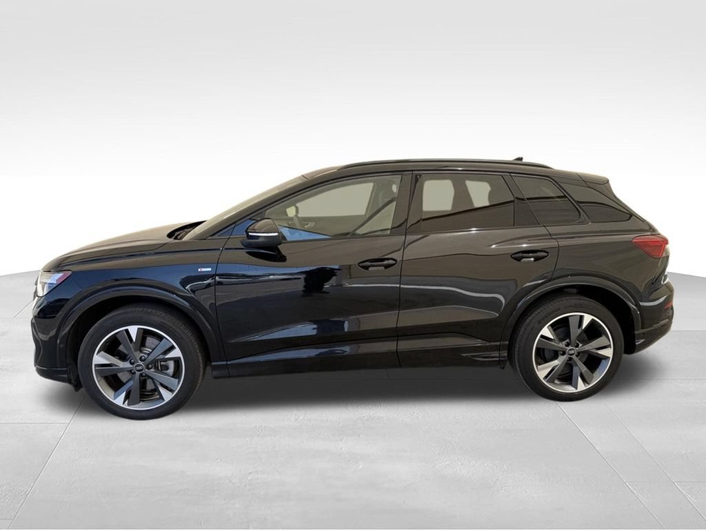 Used 2023 Audi Q4 e-tron Premium Plus w/ Premium Plus AWD/4WD image 9