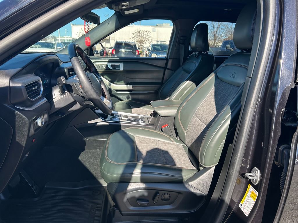 Used 2023 Ford Explorer Timberline image 11