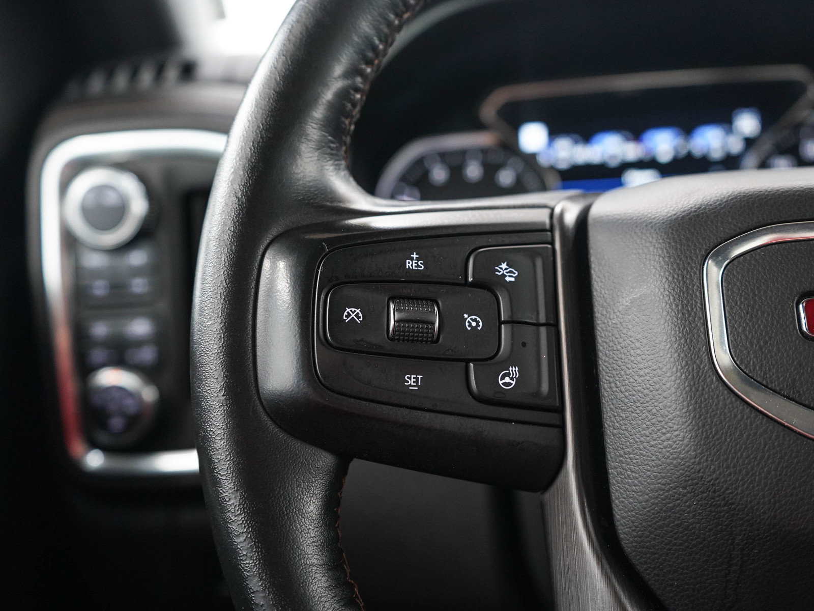 Used 2021 GMC Sierra 1500 AT4 w/ AT4 Value Package AWD/4WD image 27
