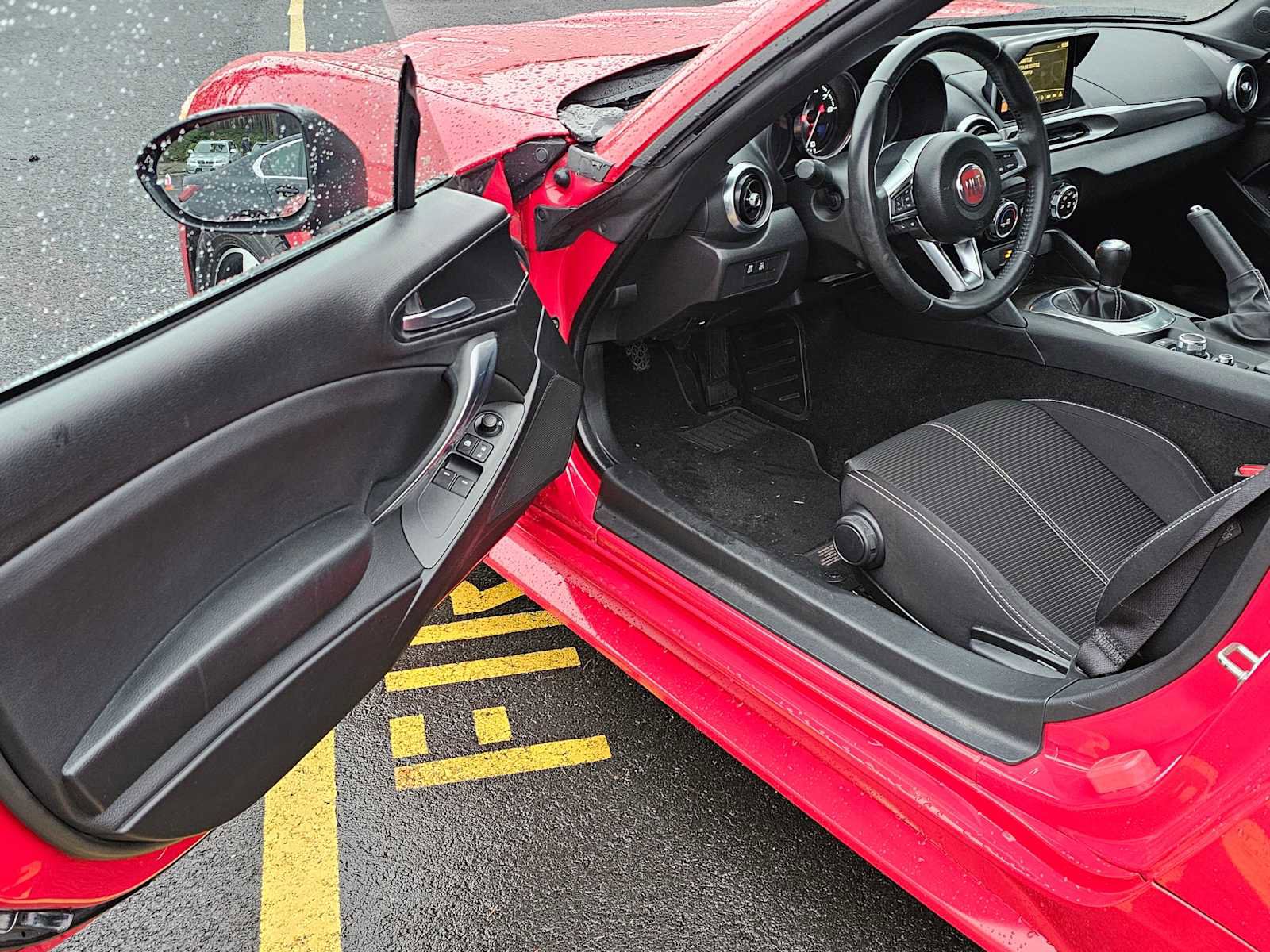 Used 2020 FIAT 124 Spider Classica w/ Technology Group image 15