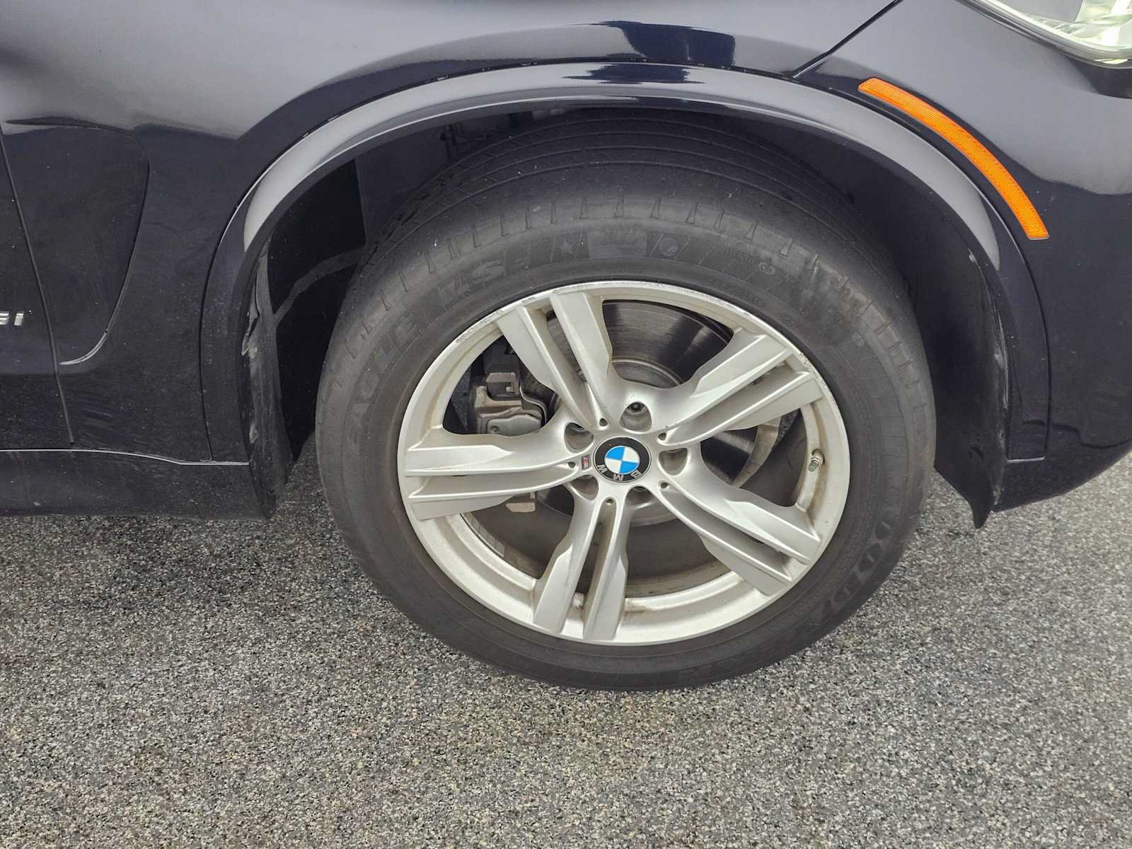 Used 2017 BMW X5 sDrive35i w/ M Sport Package RWD image 9