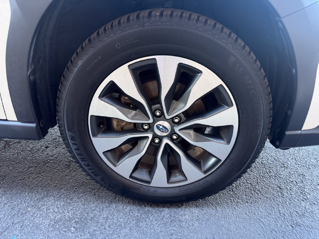 Used 2023 Subaru Outback Limited AWD/4WD image 47