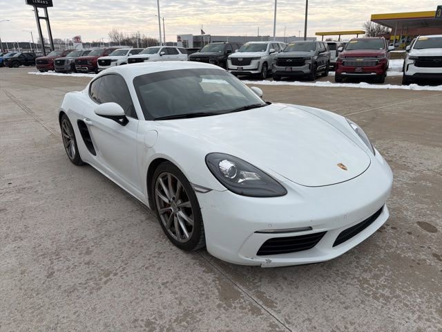 Used 2018 Porsche 718 Cayman S image 2