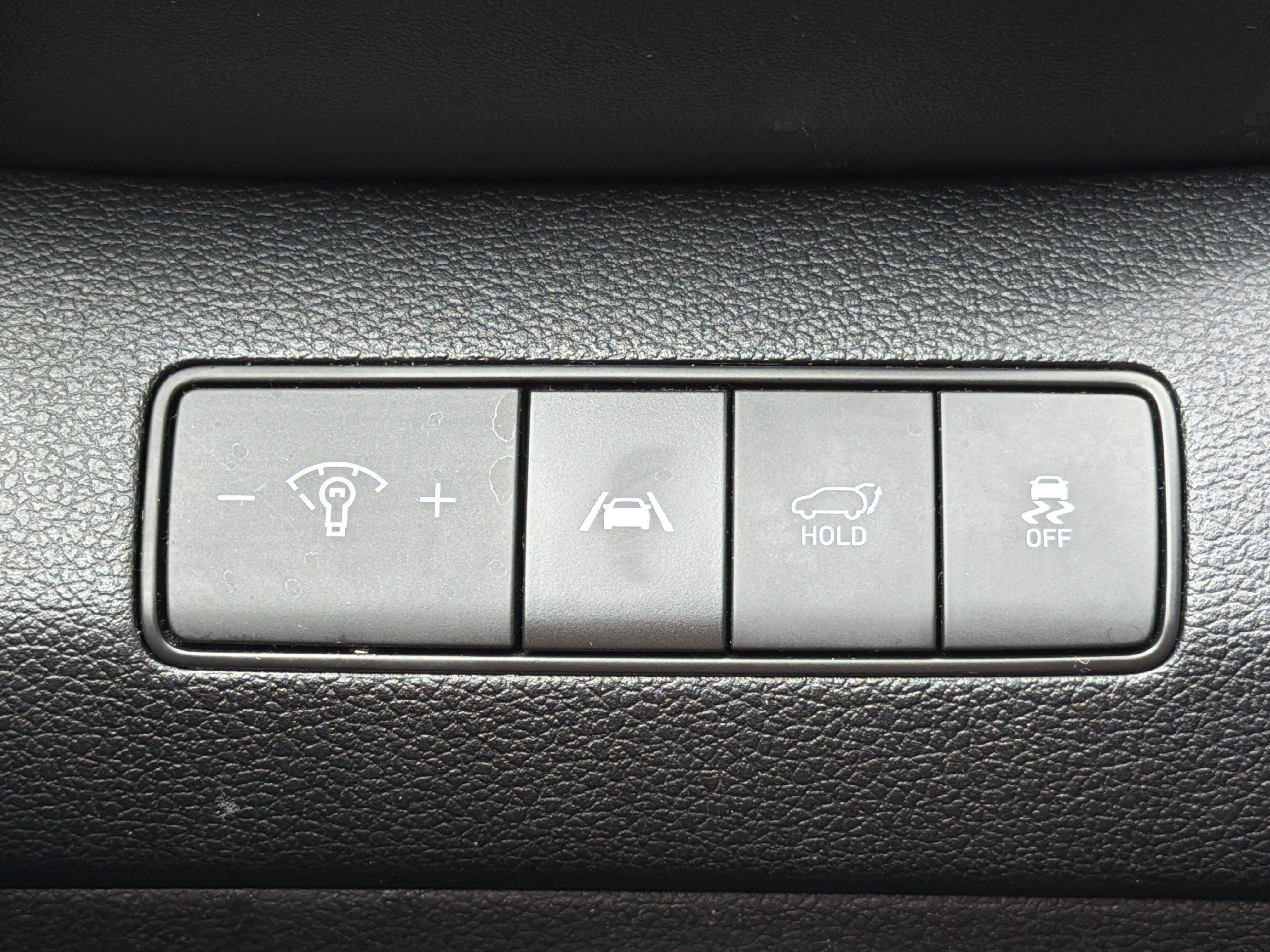 Used 2023 Hyundai Santa Fe SEL FWD image 12