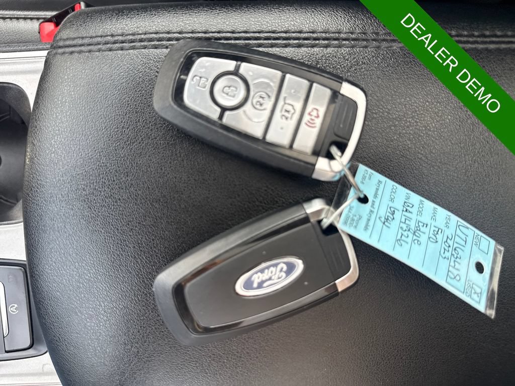Used 2023 Ford Edge SEL AWD/4WD image 39