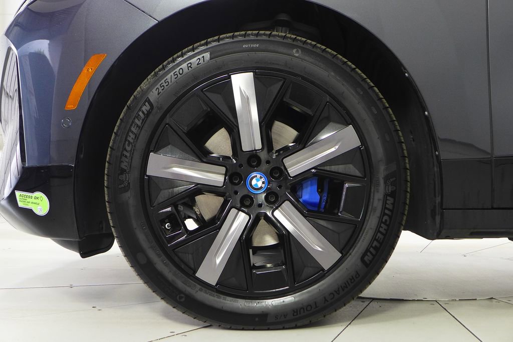 Certified 2023 BMW iX xDrive50 w/ Sport Package image 5