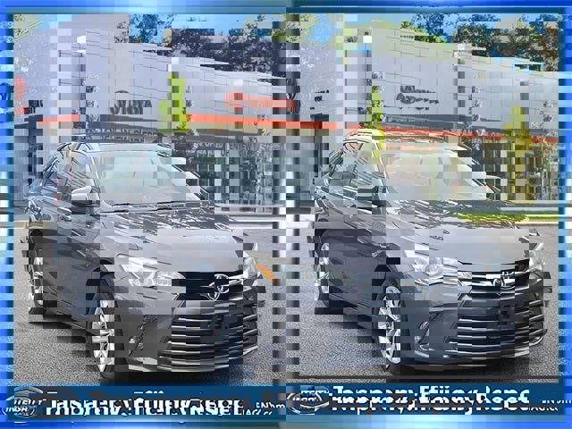 Used 2016 Toyota Camry LE