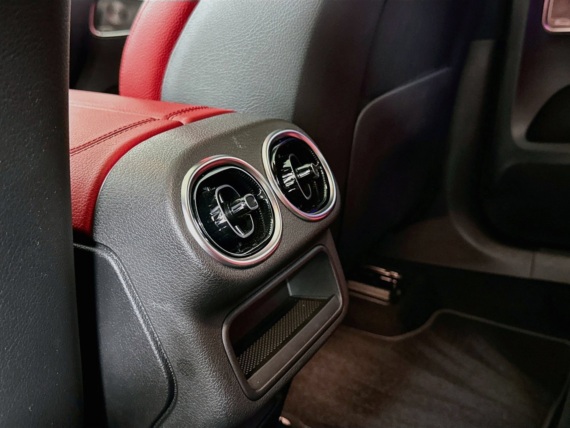 Certified 2025 Mercedes-Benz GLC 300 4MATIC image 28