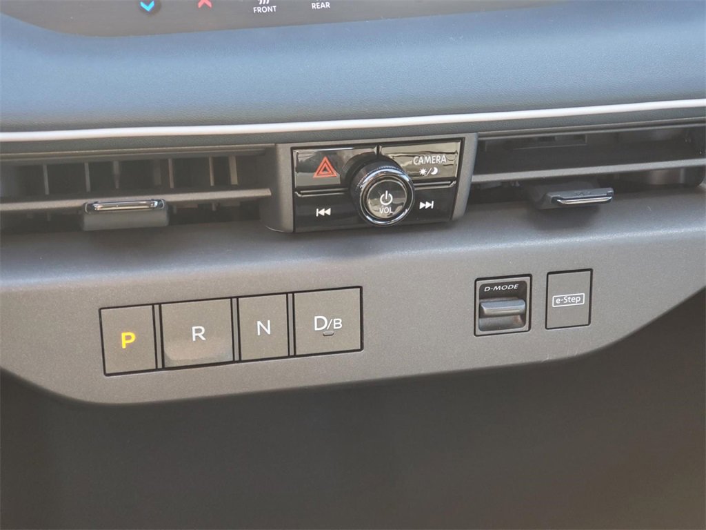 New 2026 Nissan Leaf image 15