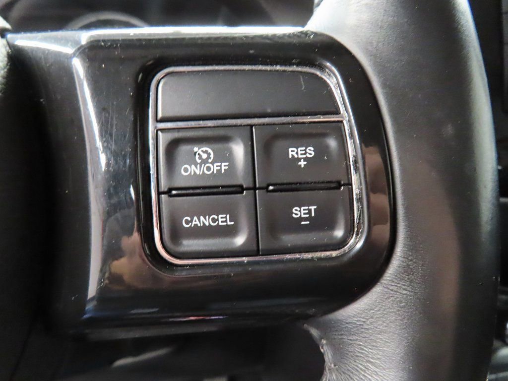 Used 2017 Jeep Wrangler Unlimited Sahara w/ Connectivity Group image 47