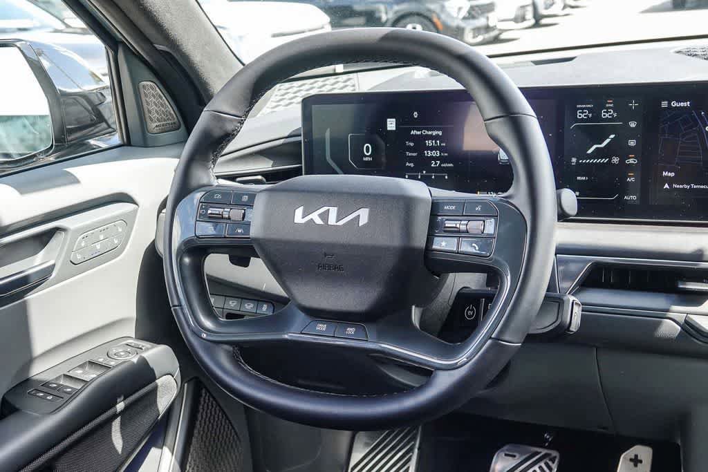 Certified 2024 Kia EV9 GT-Line AWD/4WD image 14