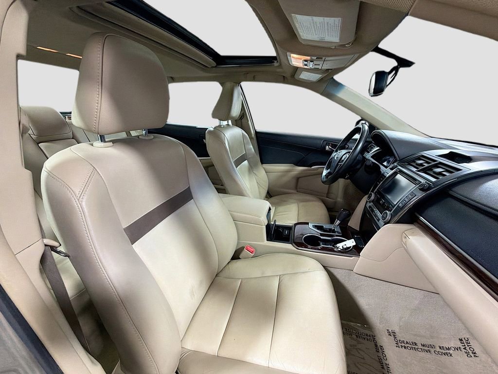 Used 2014 Toyota Camry XLE FWD image 30