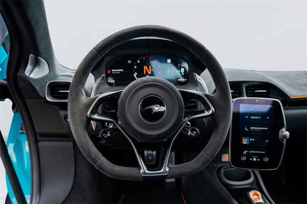 New 2025 McLaren Artura image 36