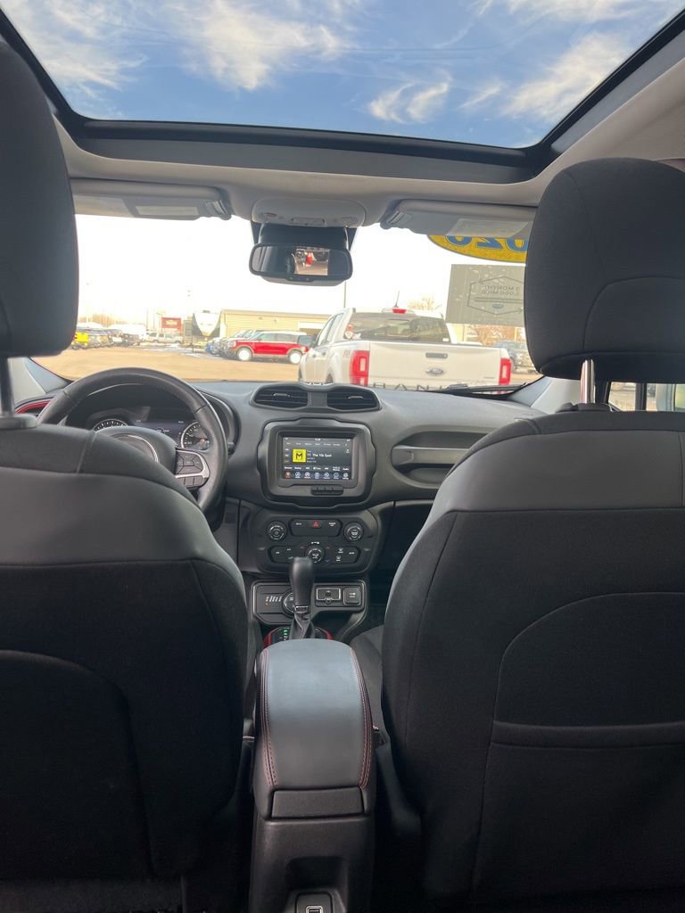 Used 2020 Jeep Renegade Trailhawk w/ Cold Weather Group image 24