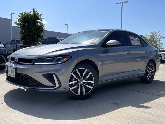 New 2025 Volkswagen Jetta SE FWD image 1