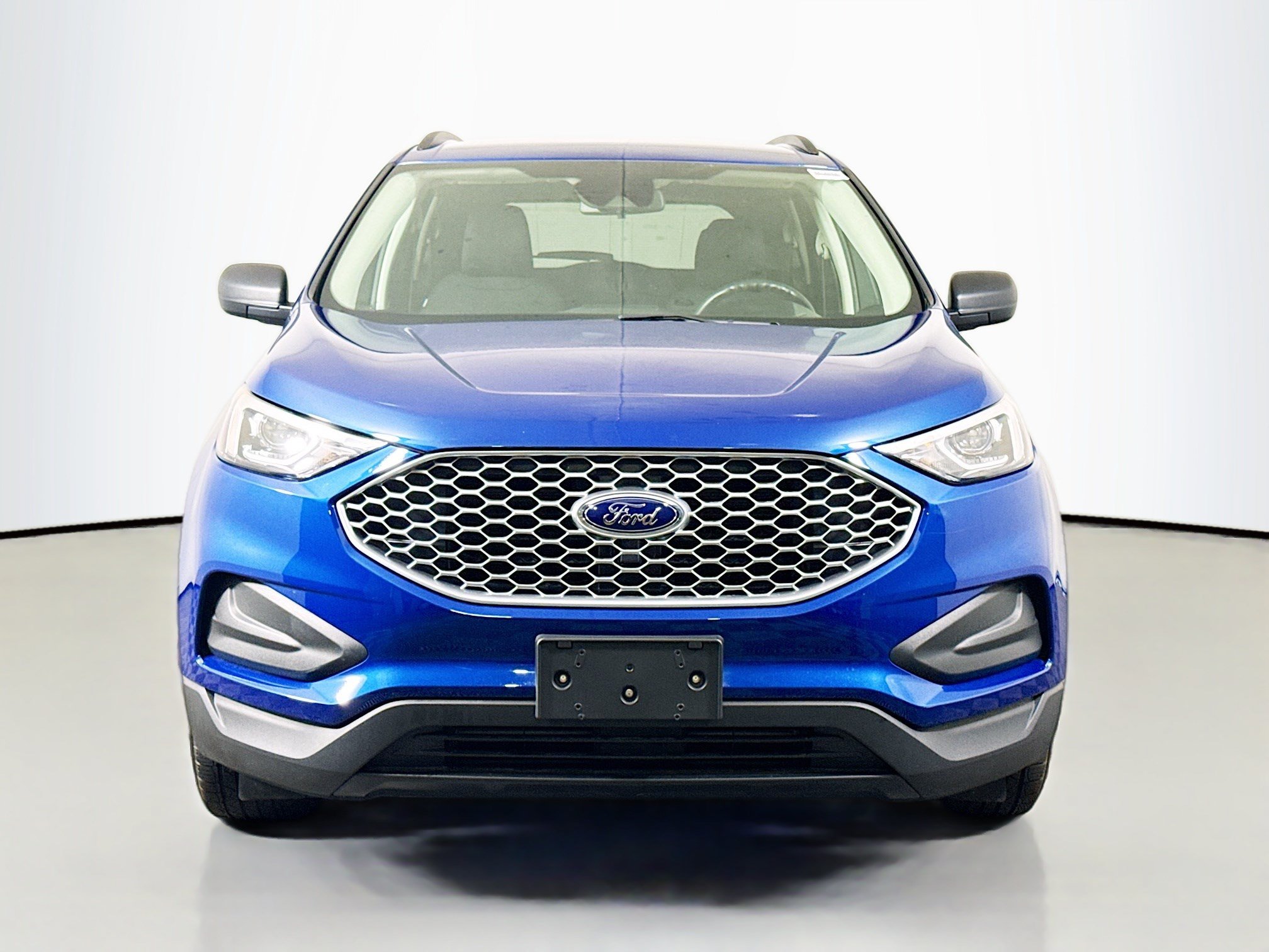 Used 2024 Ford Edge SE AWD/4WD image 2
