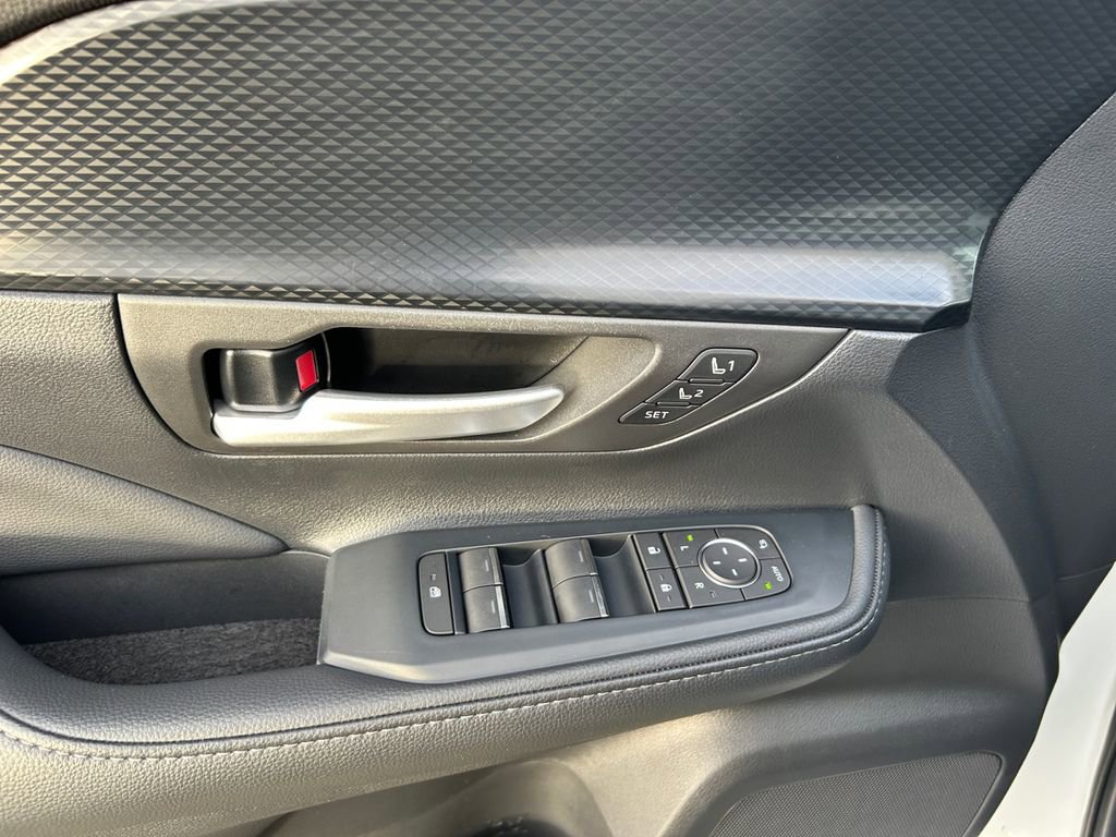 Used 2024 Toyota Grand Highlander AWD Hybrid image 24