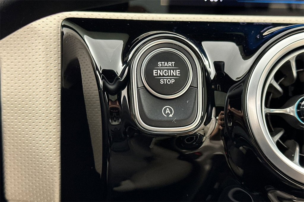 Certified 2023 Mercedes-Benz CLA 250 image 25