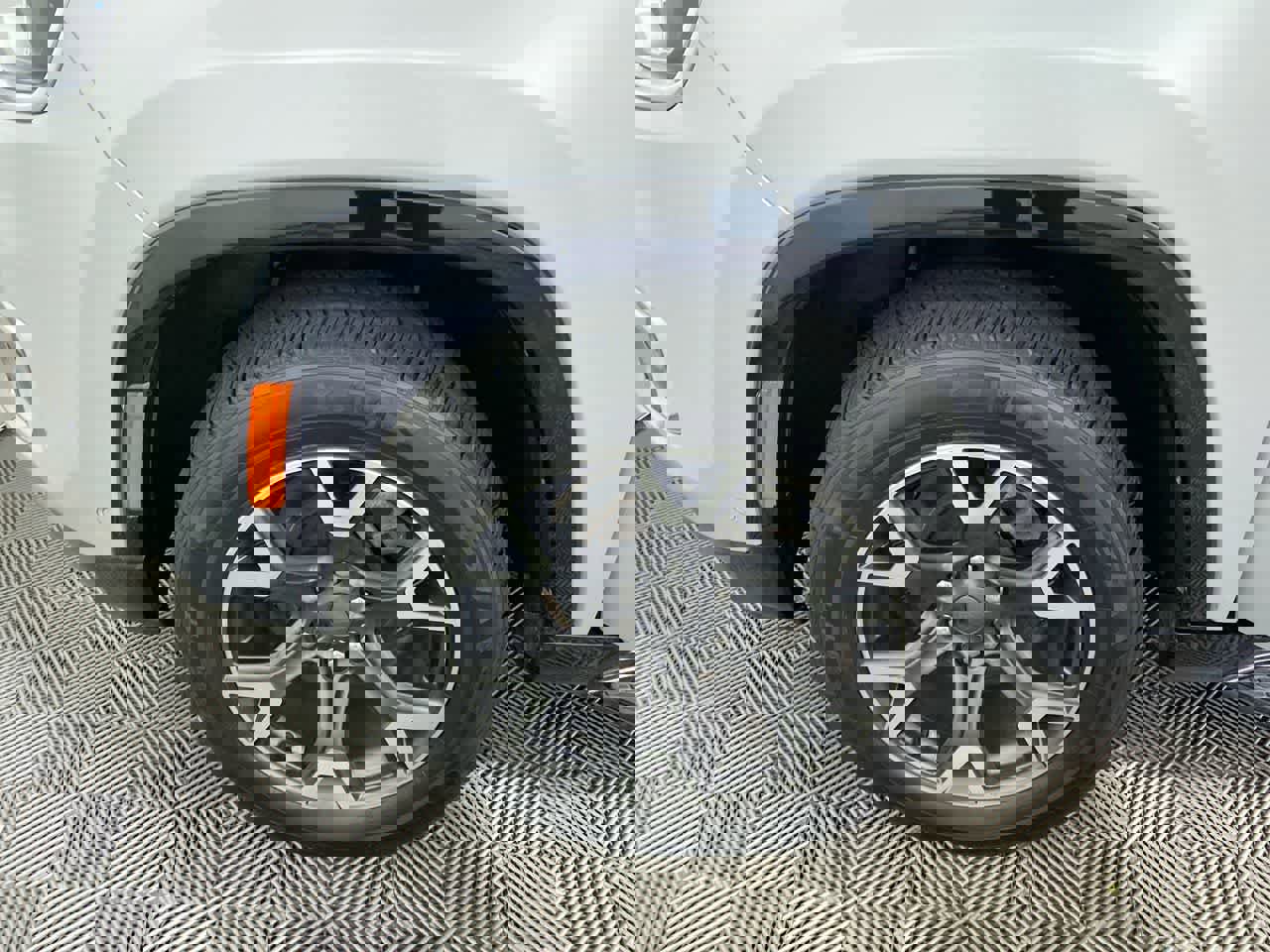 Used 2024 Jeep Wagoneer L Series III w/ Flexible Seating Group image 10