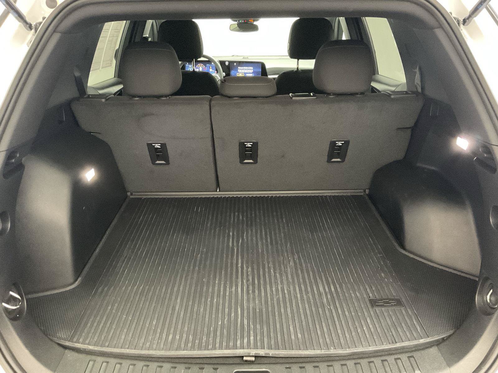 Certified 2026 Chevrolet Equinox LT w/ LPO, Floor Liner Package FWD image 27