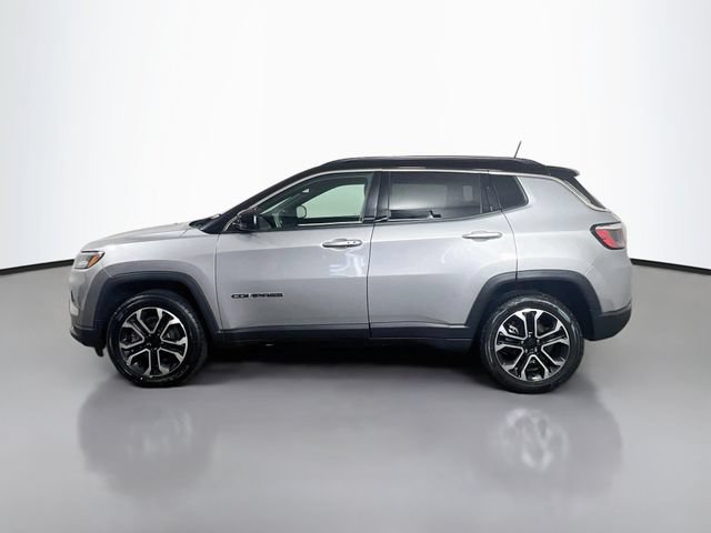 Used 2023 Jeep Compass Limited AWD/4WD image 6