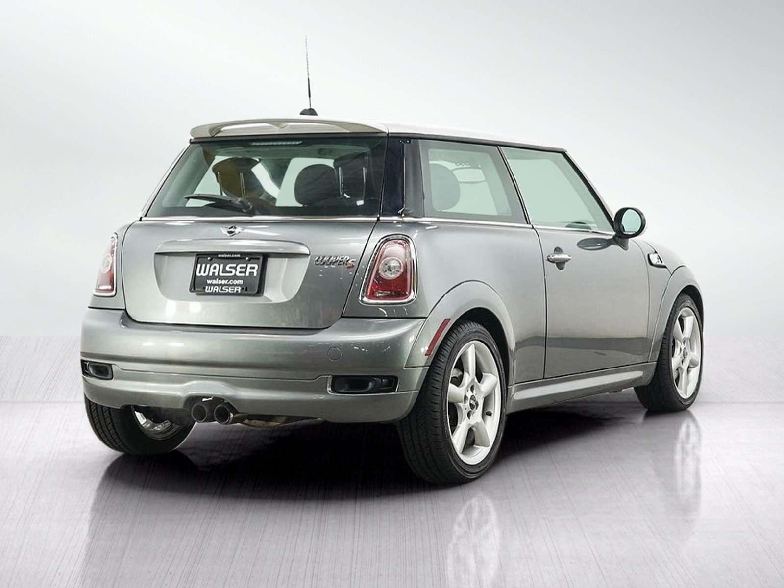Used 2010 MINI Cooper S FWD image 5