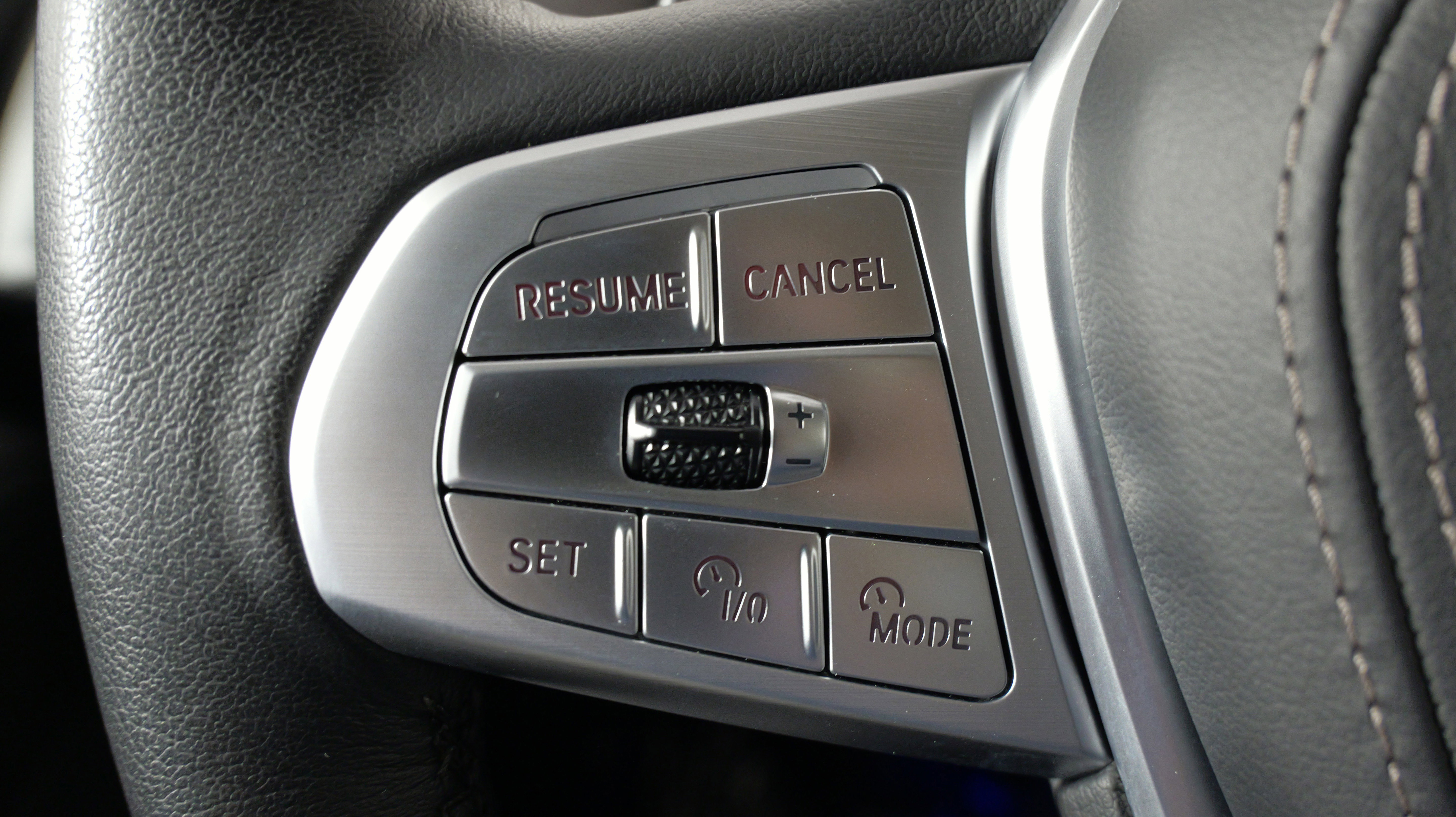 Used 2023 BMW X7 xDrive40i image 55