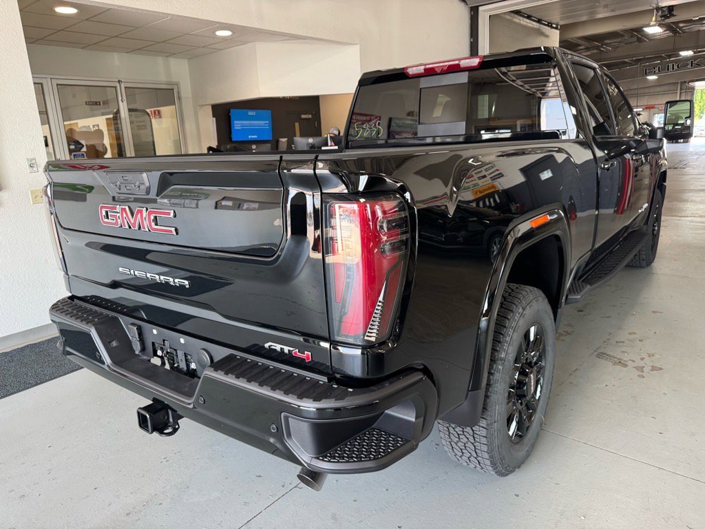 New 2025 GMC Sierra 2500 AT4 w/ AT4 Premium Plus Package image 5