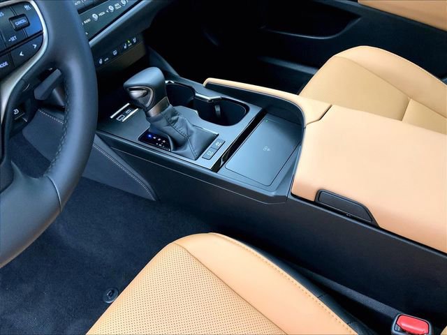 Used 2025 Lexus ES 300h F Sport w/ Technology Package FWD image 16