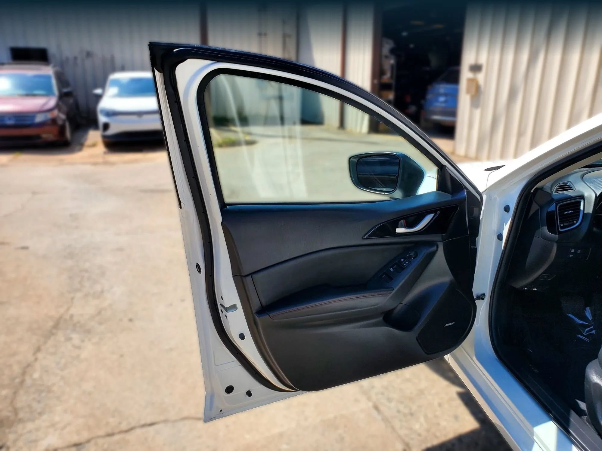 Used 2015 MAZDA MAZDA3 i Grand Touring FWD image 23