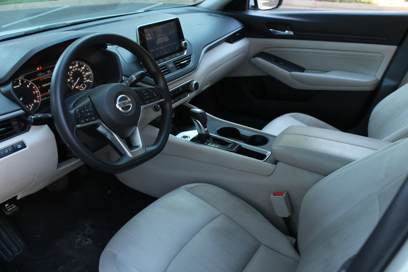 Used 2020 Nissan Altima 2.5 S FWD image 13