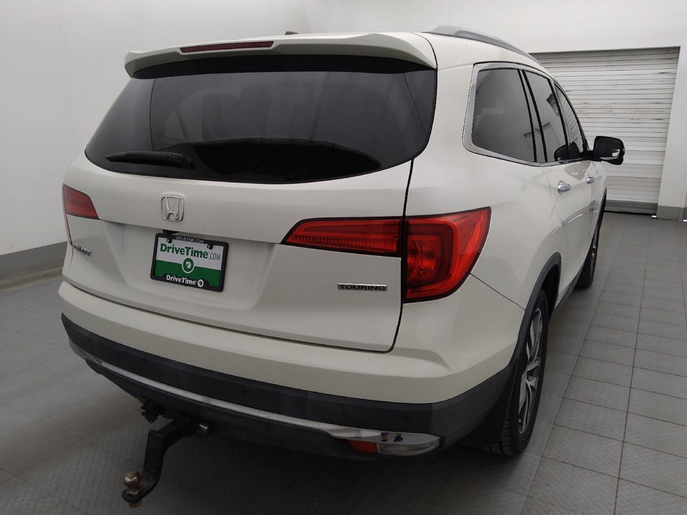 Used 2017 Honda Pilot Touring image 9