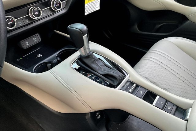 Certified 2026 Honda HR-V EX-L image 18